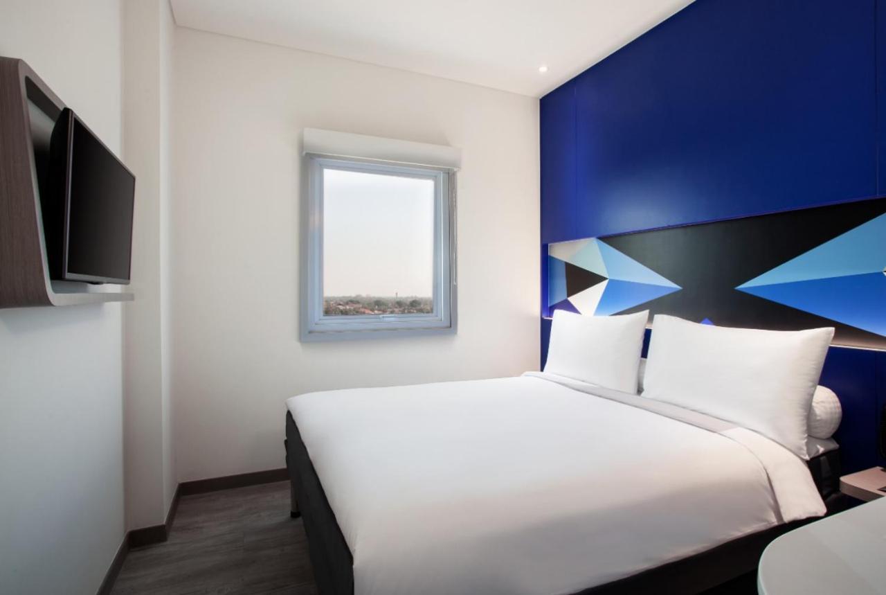Md 7 Hotel Cirebon Ngoại thất bức ảnh