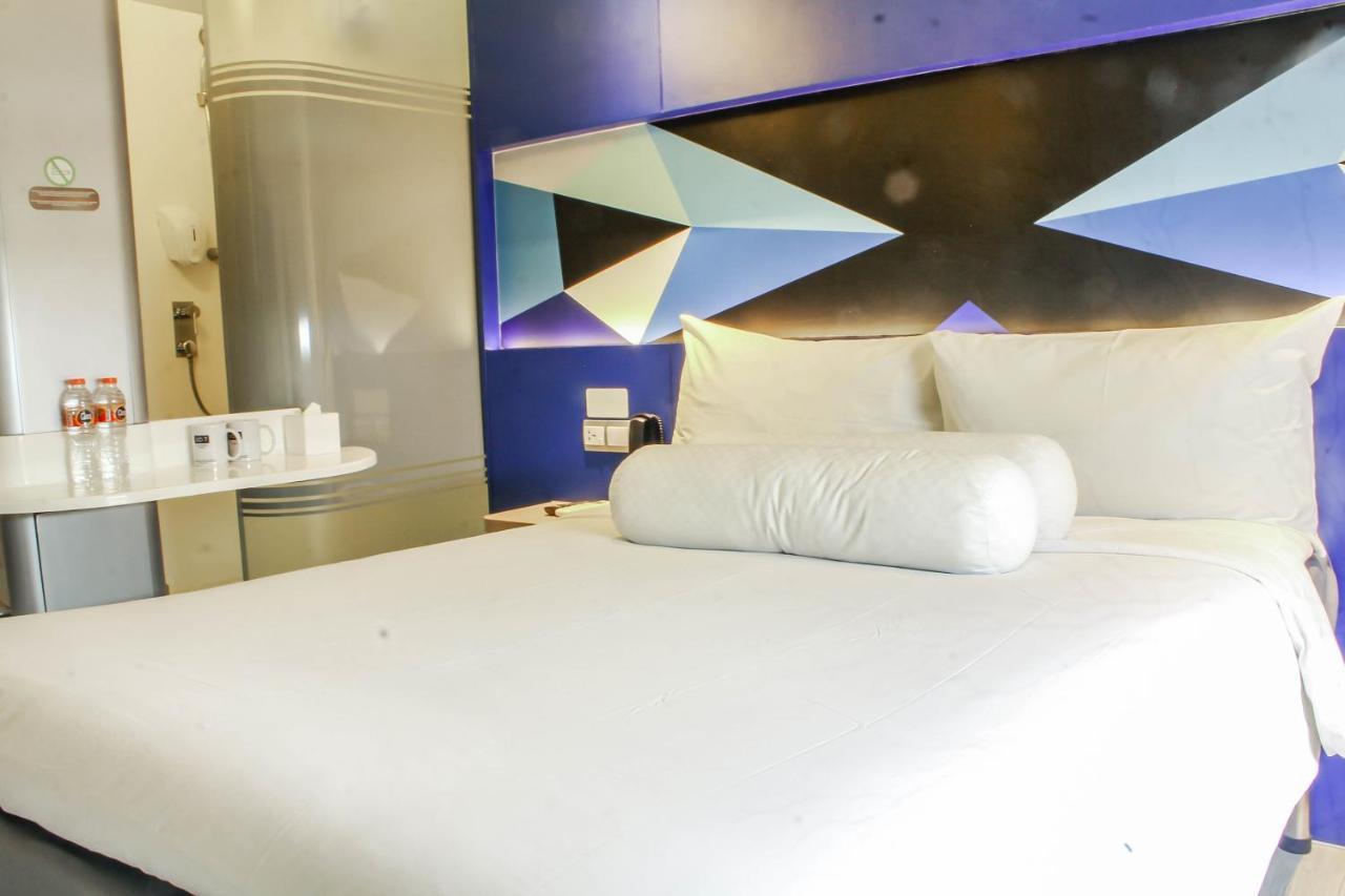 Md 7 Hotel Cirebon Ngoại thất bức ảnh