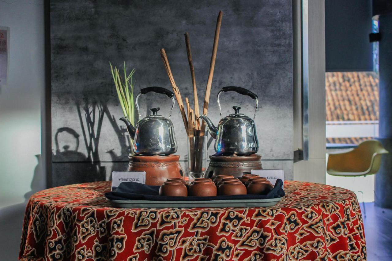 Md 7 Hotel Cirebon Ngoại thất bức ảnh